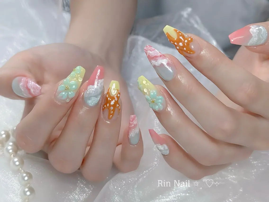 ネイル オーロラネイル チークネイル 桜ネイル クリアネイル ドット ハンドネイル Rin Nail 新大久保店のネイルデザイン