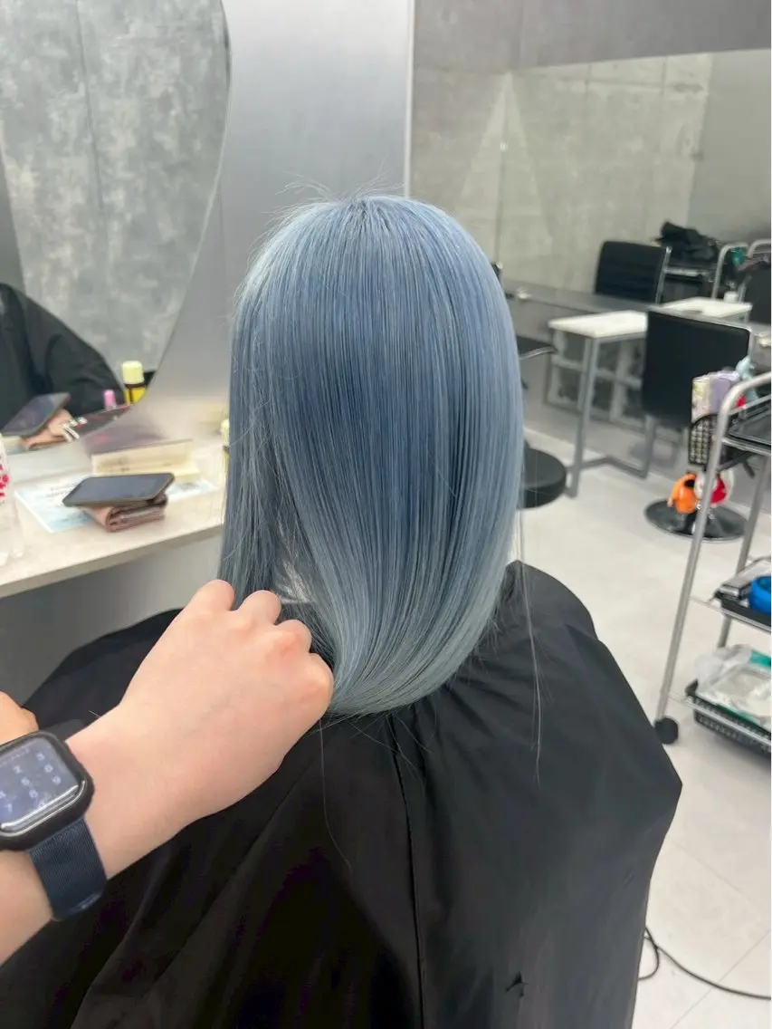 カラー 🦋ハイトーン×ア レンジ💫Leenaのヘアスタイル