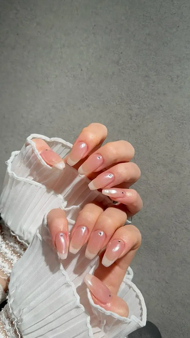 ネイル ハンドネイル I-nailロング /ワンホン/キラキラのネイルデザイン