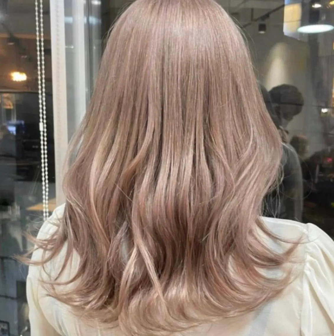 ミディアム カラー ヘアアレンジ カット ヘアカラー 🌹TikTok４万 ﾌｫﾛﾜｰ🌹AKIのヘアスタイル