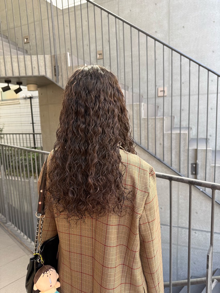 ロング パーマ ロング デジタルパーマ カット パーマ 髪質改善ストレート 💎佐藤 遊💎のヘアスタイル