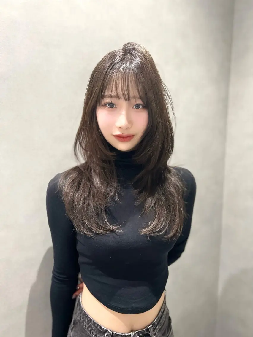 セミロング カラー Ayuri♡トレンド レイヤー/盛れヘアのヘアスタイル