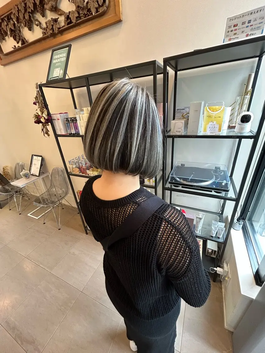 ミディアム カット ヘアカラー 茂木 良太のネイルデザイン