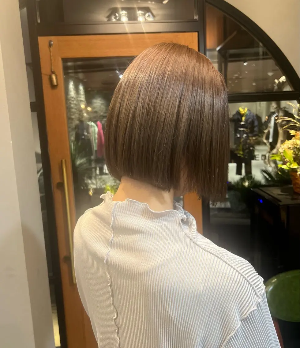ショート カラー 切りっぱなしボブ ボブ 神戸ボブ✂️ ioe三宮/田 伸佳のヘアスタイル
