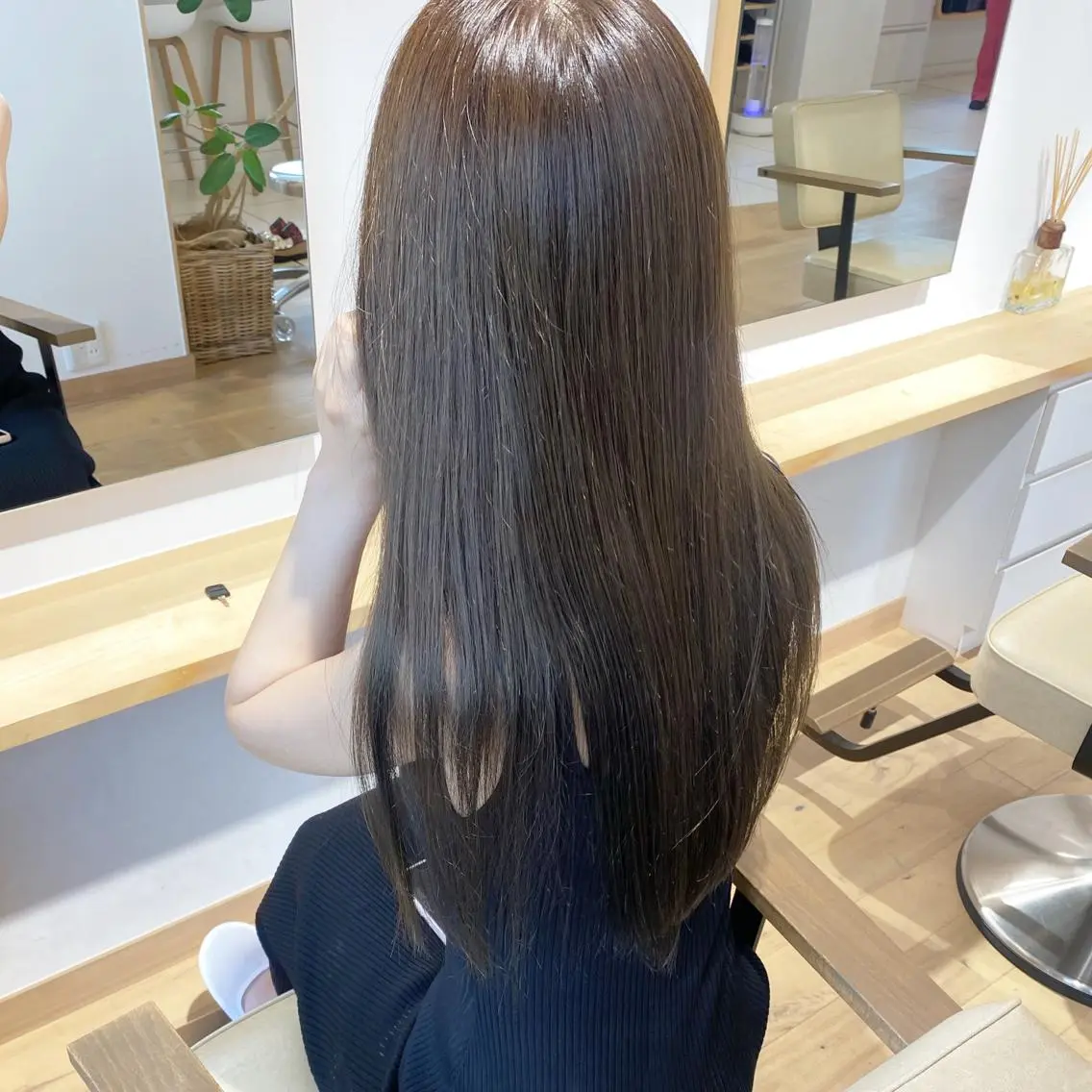 ロング カラー 栄/平日限定✨ REIRIのヘアスタイル
