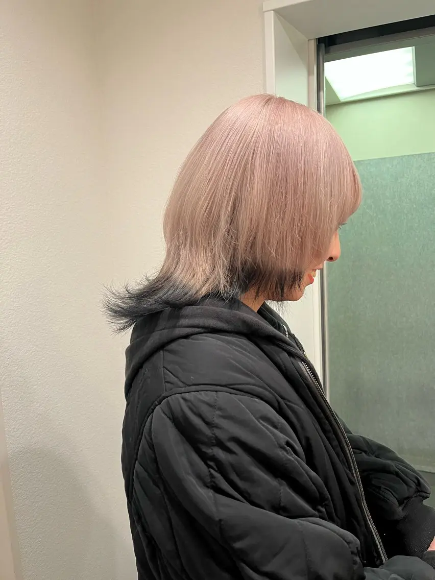 ミディアム カラー ベージュカラー ピンクカラー ピンクベージュ ゆな🎀ハイトーン /レイヤーのヘアスタイル