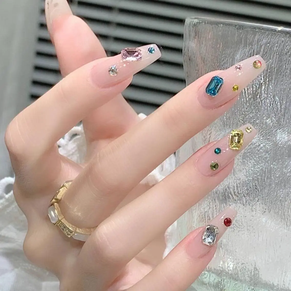 ネイル ハンドネイル lucky シュウのネイルデザイン