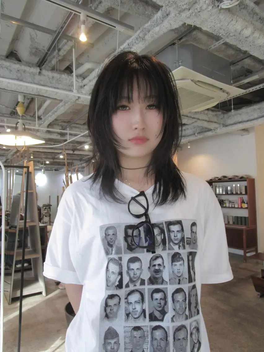 セミロング カラー ラベンダーカラー 顔周りカット レイヤーカット シャギー カット ヘアカラー yu maのヘアスタイル