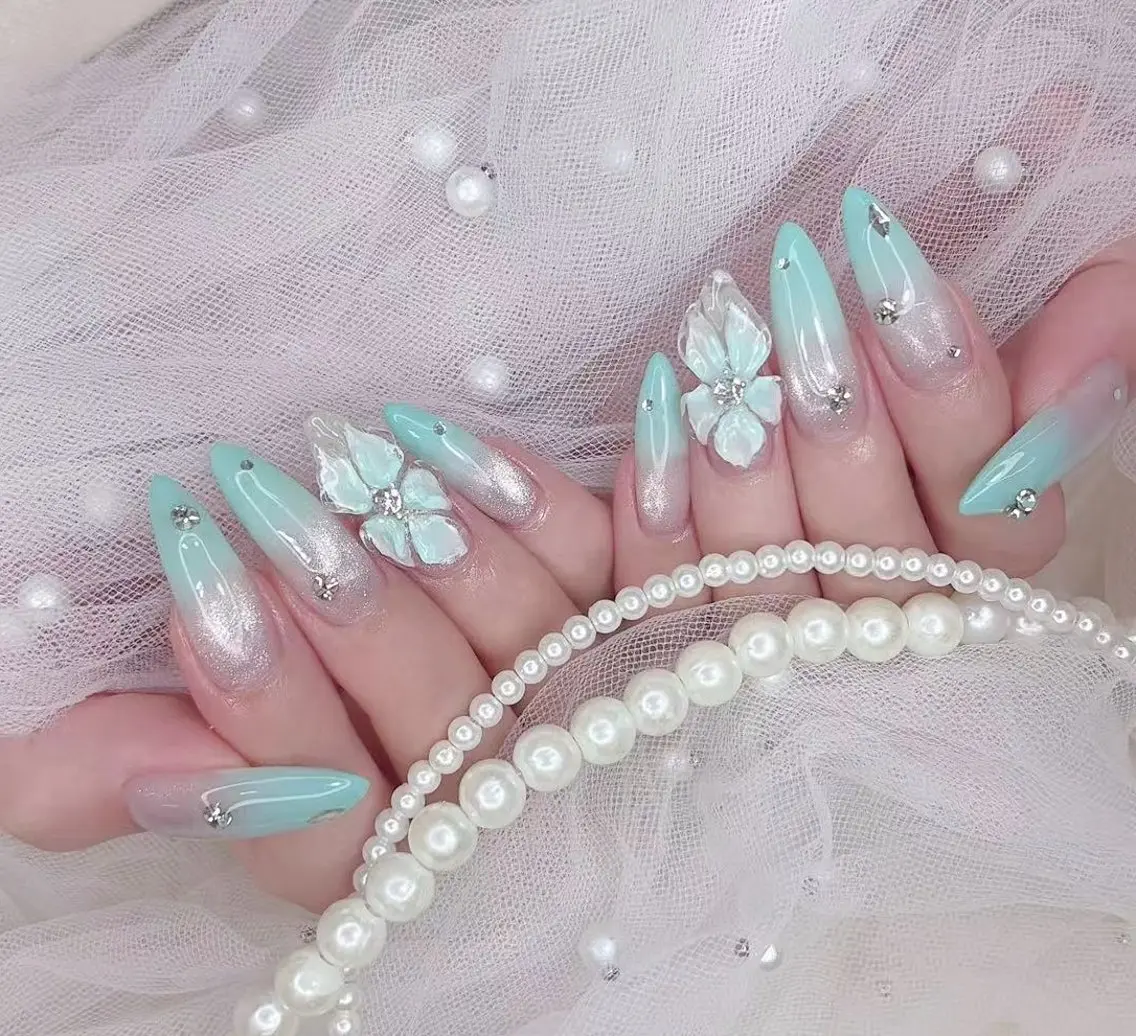 ネイル R salonのネイルデザイン