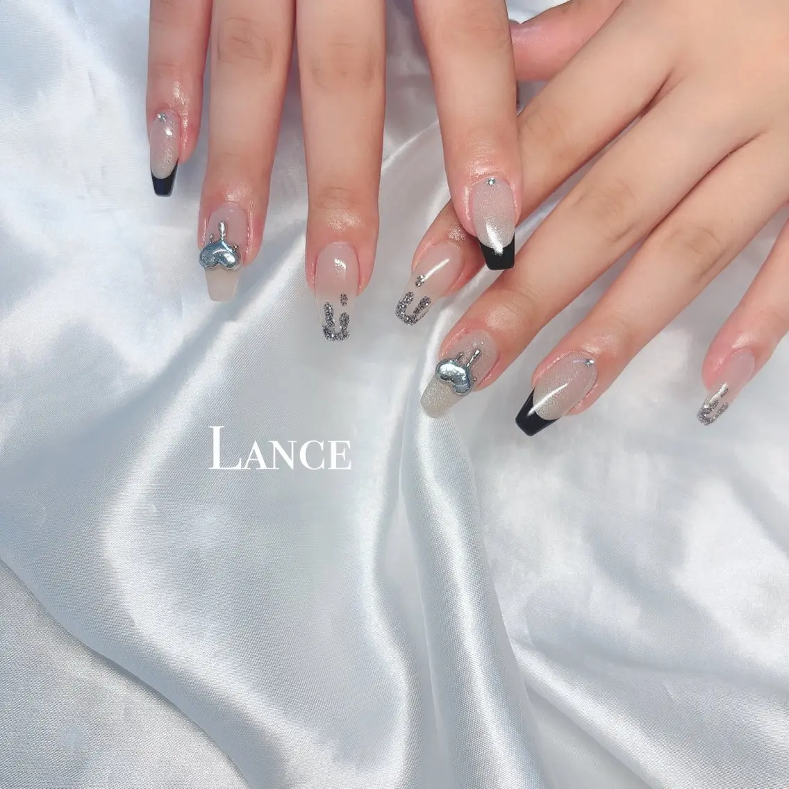 ネイル オーロラネイル フットネイル フレンチネイル キラキラネイル 韓国ネイル Lance nailのネイルデザイン