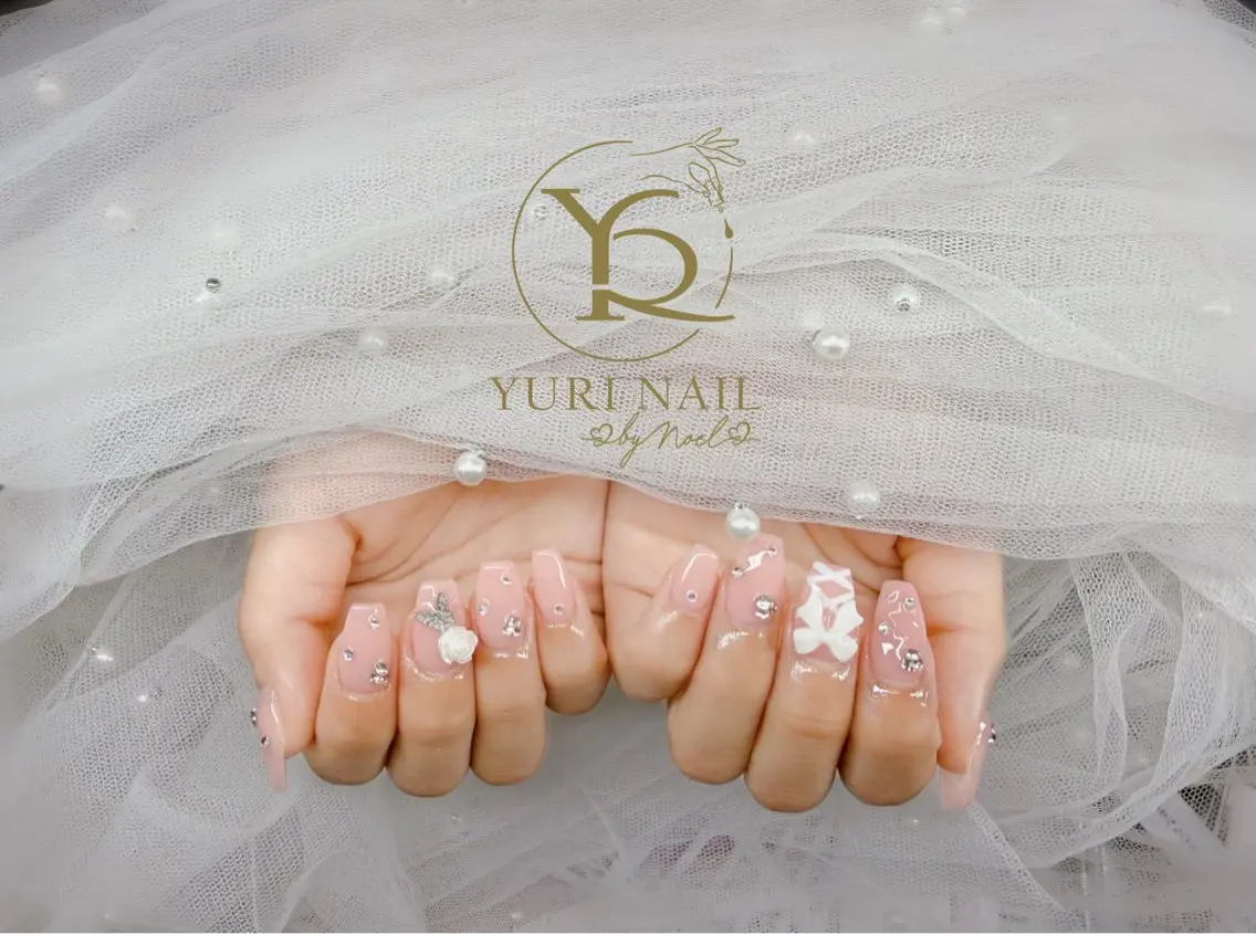 ネイル チークネイル フットネイル フレンチネイル グラデーション キラキラネイル ハンドネイル フットネイル ハンドケア YURI Nail Funabashiのネイルデザイン
