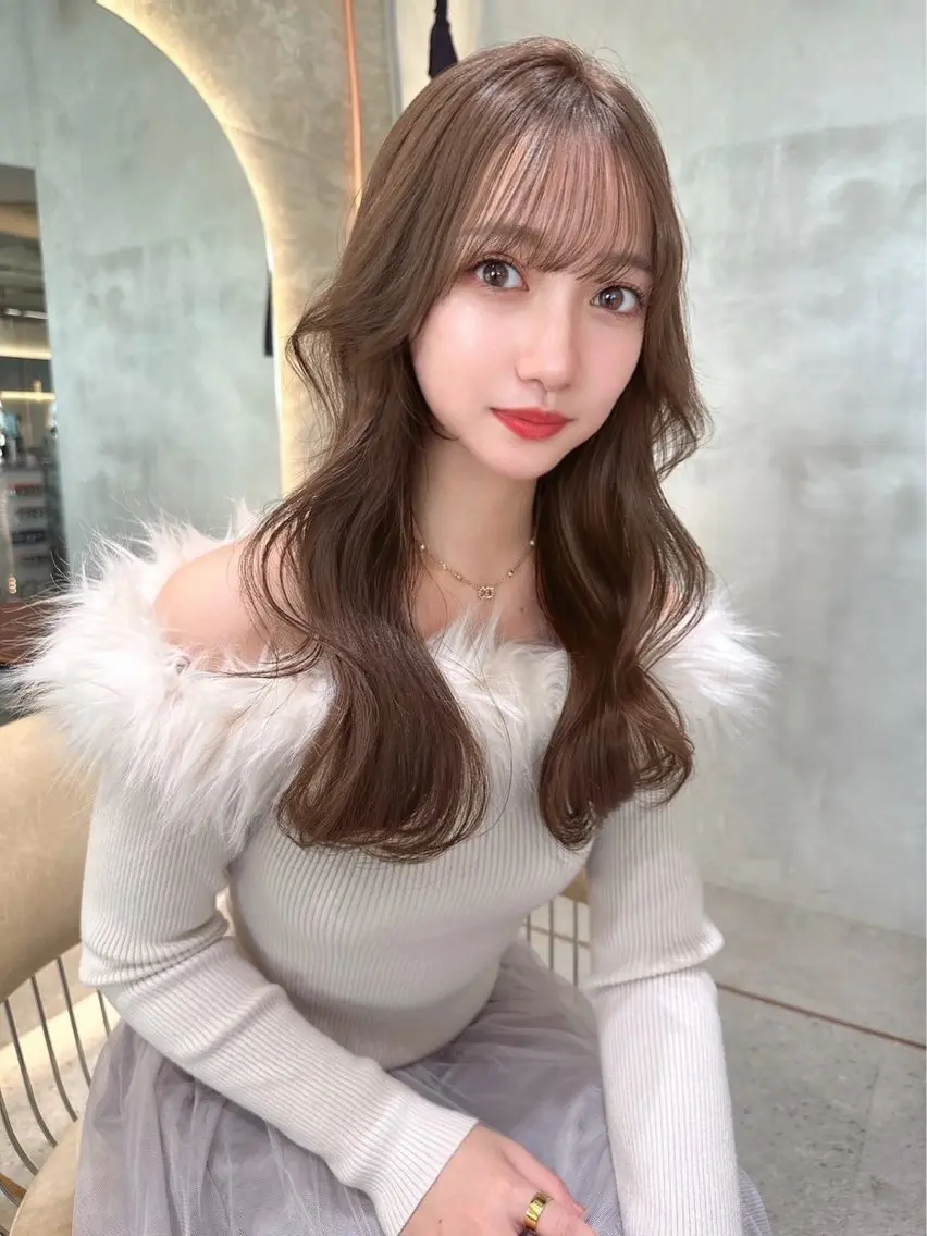 ロング 顔周りカット 🌷透明感カラー🌷 内田零菜のヘアスタイル