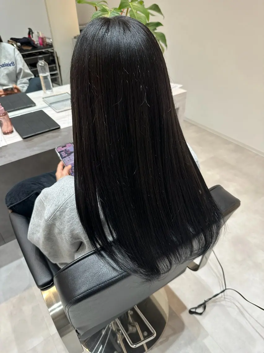 【追加料金なし】One color➕Aujuaトリートメント➕仕上げのセット(巻き髪・ストレート)の写真