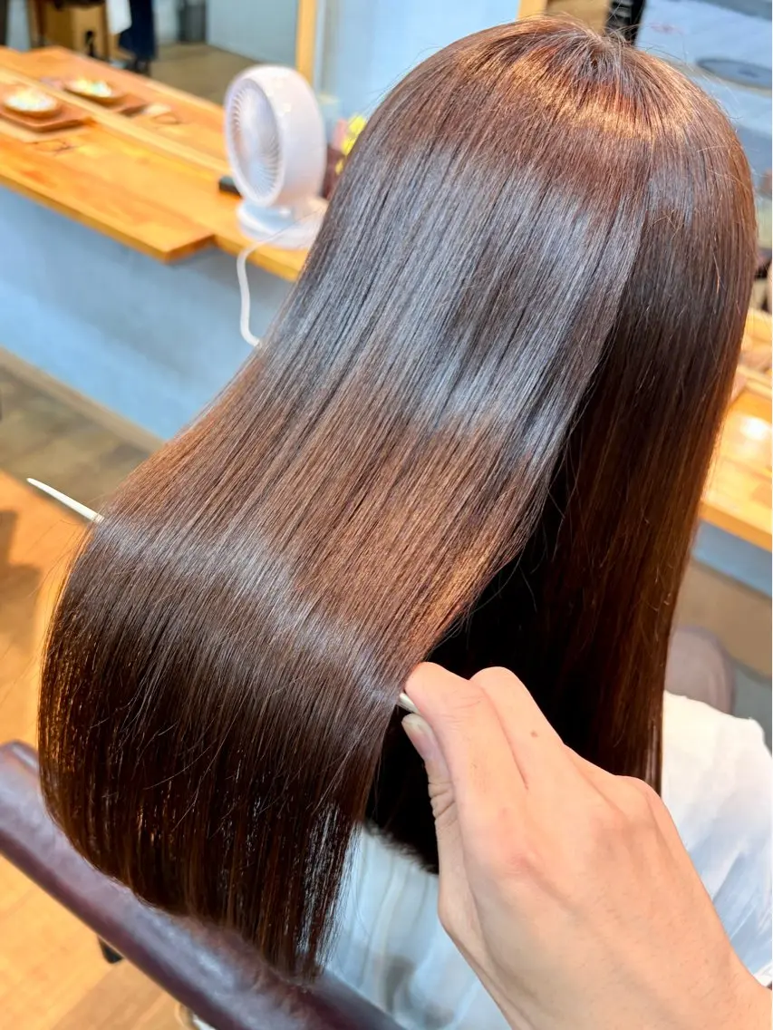 セミロング カラー ヘアカラー トリートメント 髙木 優人のヘアスタイル