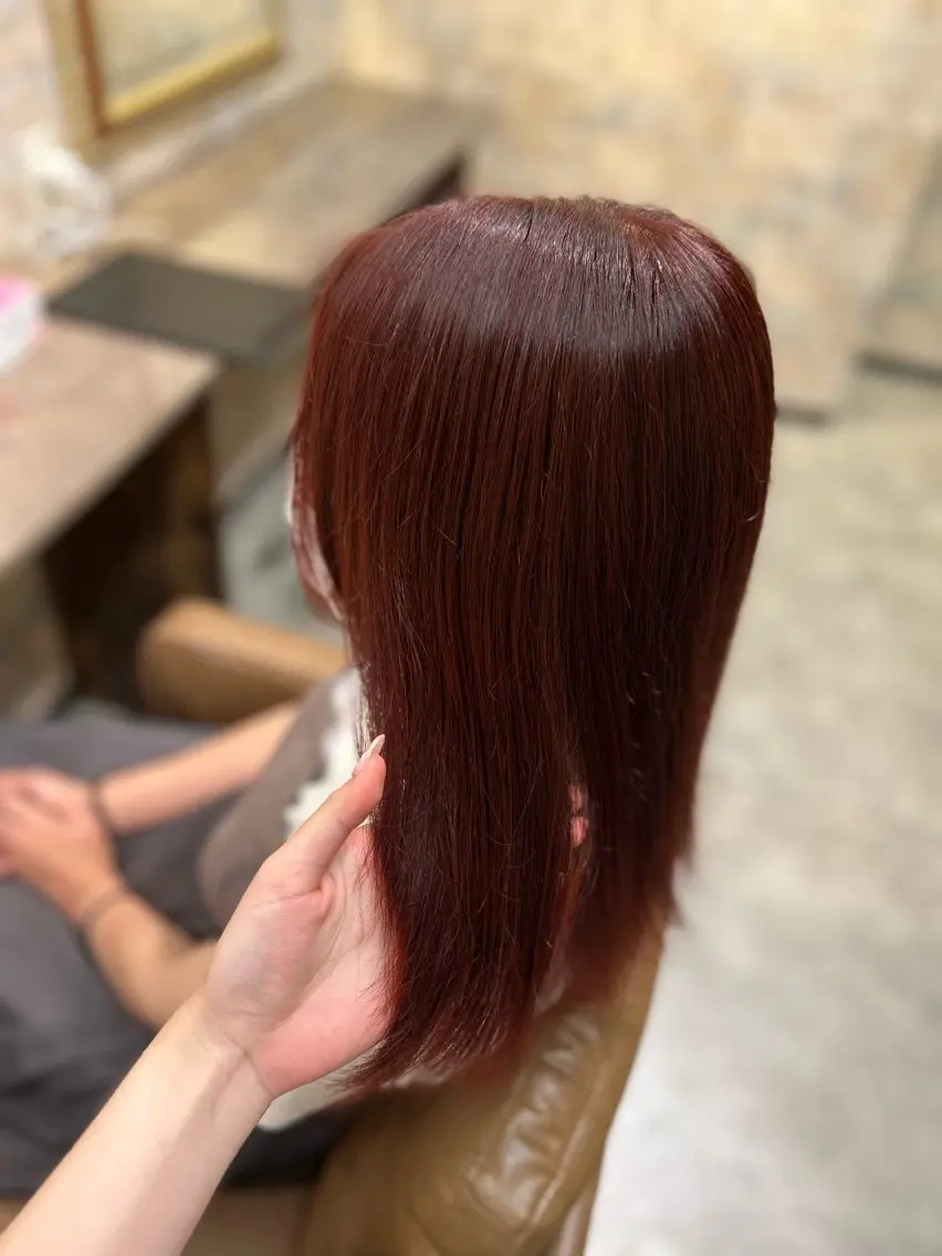 セミロング マエダ ミノリのヘアスタイル