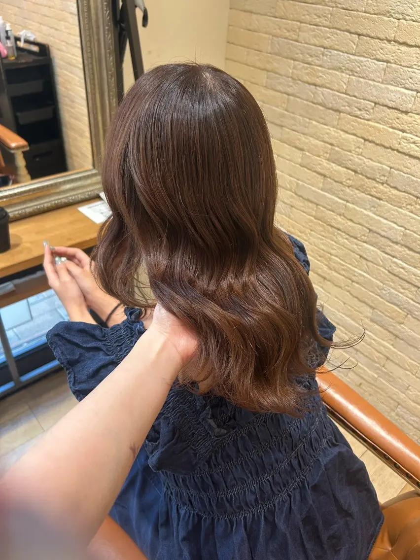セミロング カラー ヘアカラー 松尾 遥花のヘアスタイル