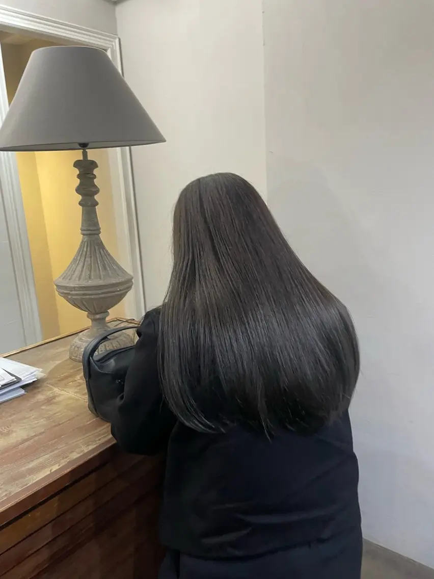 ロング 沼田 彩虹のヘアスタイル