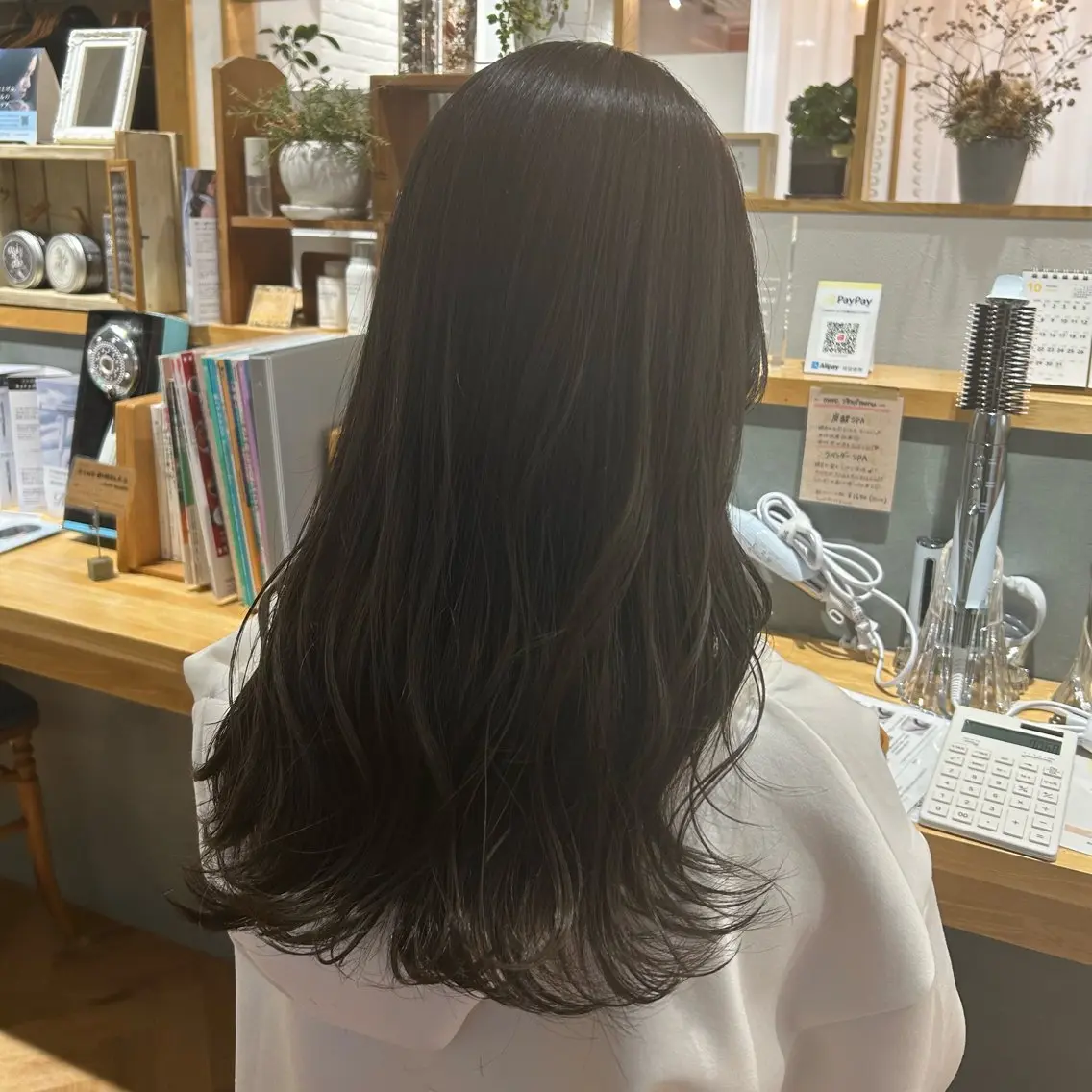 セミロング ヘアカラー merc.🌿 友藤鮎那のヘアスタイル