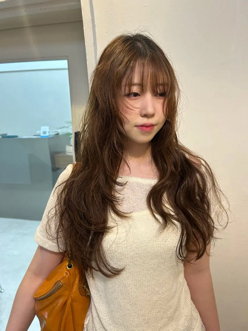 ロング カラー パーマ 透明感カラー/ chisaのヘアスタイル