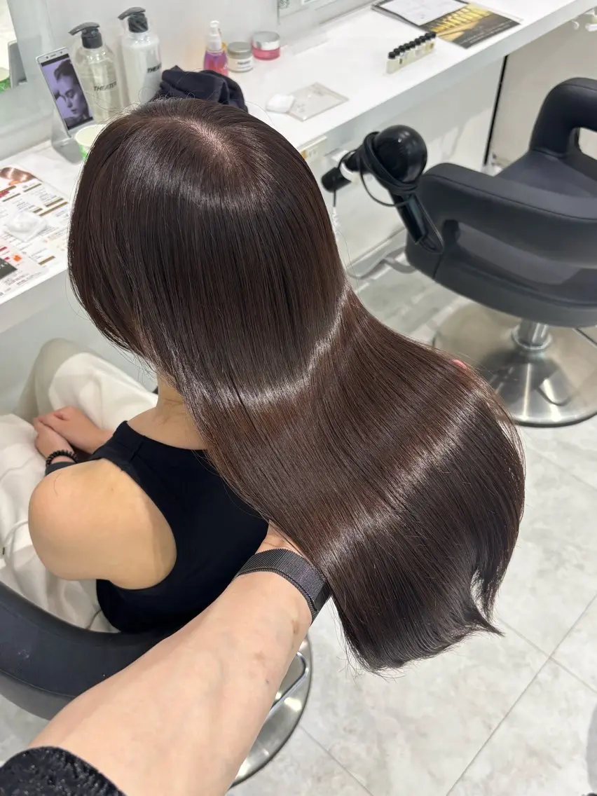 ロング カラー ヘアカラー トリートメント ヘッドスパ ヘアセット 流行りの透明感カラー ×縮毛矯正🤍ユウのヘアスタイル