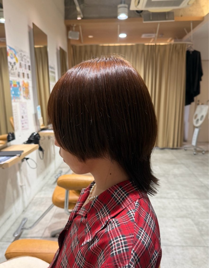 ショート カット 小西 舞依のヘアスタイル