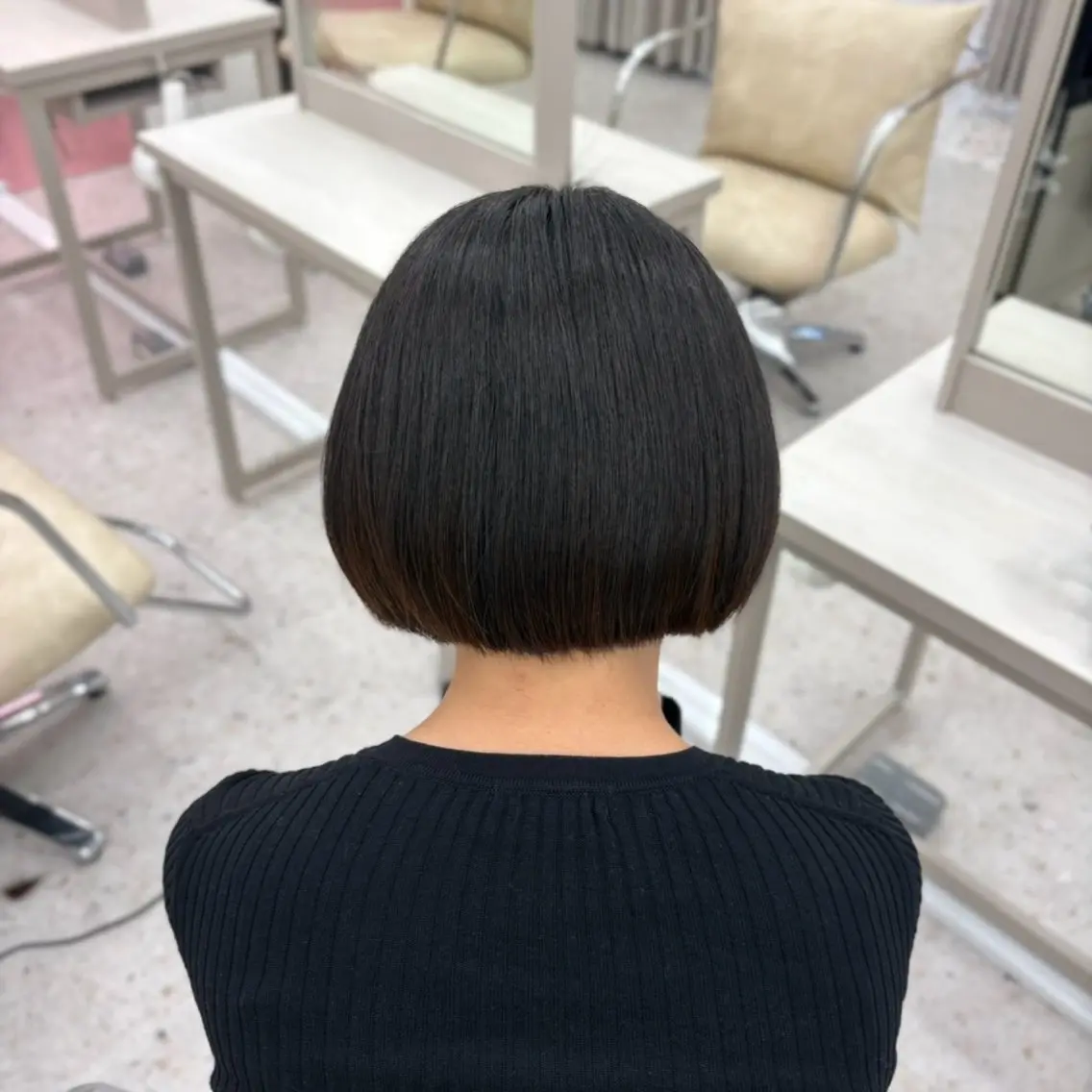 ショート 卒業式のヘアスタイル 縮毛矯正 トリートメント 縮毛矯正 トリートメント まひろ / COCOのヘアスタイル