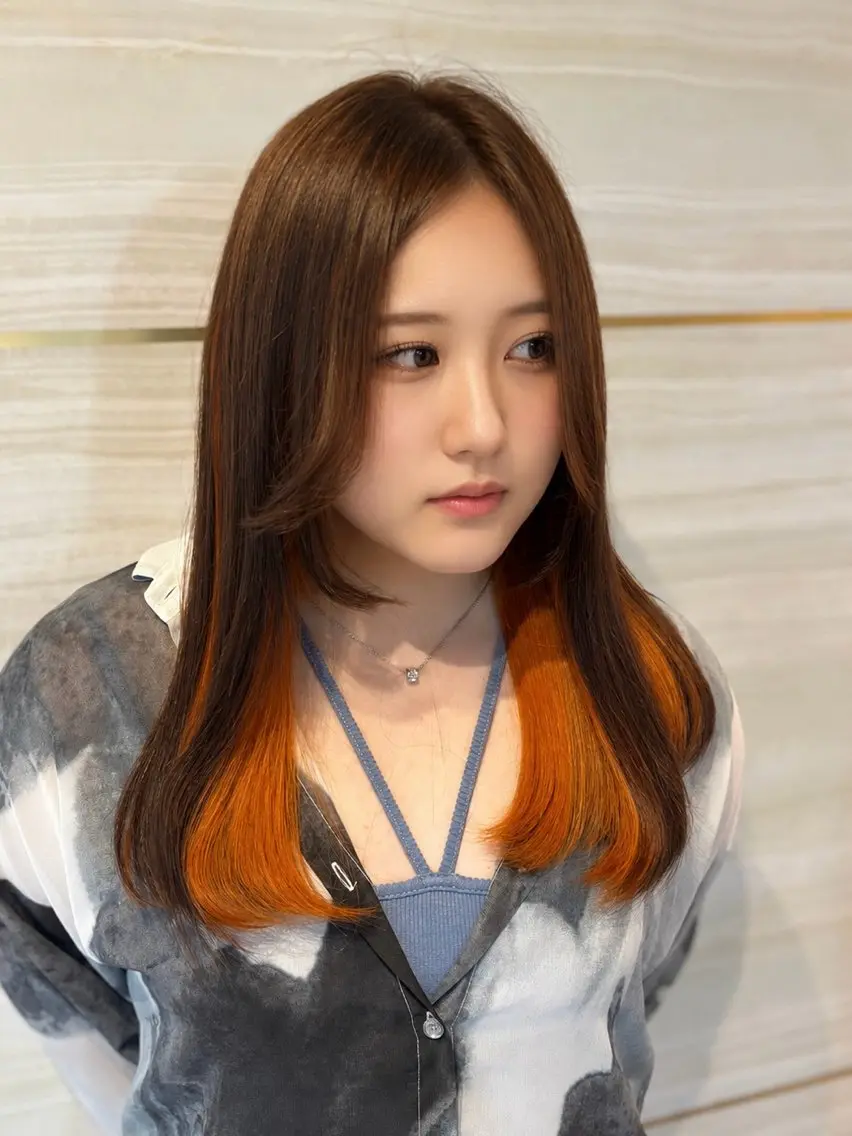 ロング ヘアカラー 🐈‍⬛momo🐾 ブリーチ・Wカラーのヘアスタイル