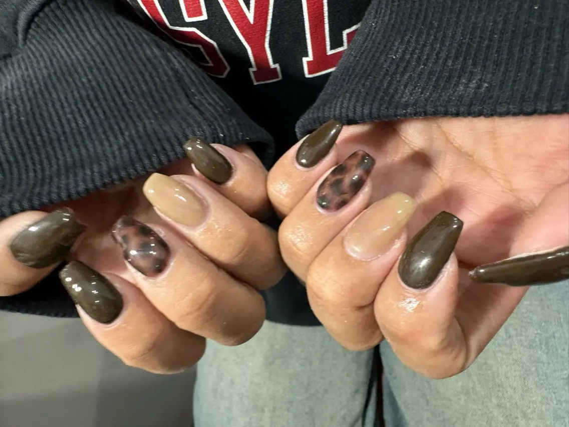 ネイル LAVISH 大和店 emi･:*+のネイルデザイン
