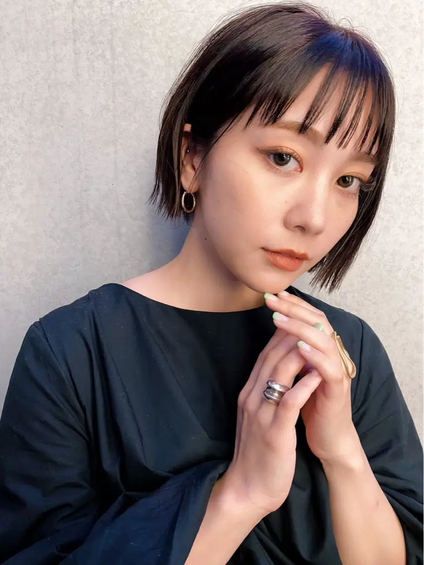 ショート カラー トリートメント 渡邊萌衣/赤み消し/ 透明感/暖色カラーのヘアスタイル