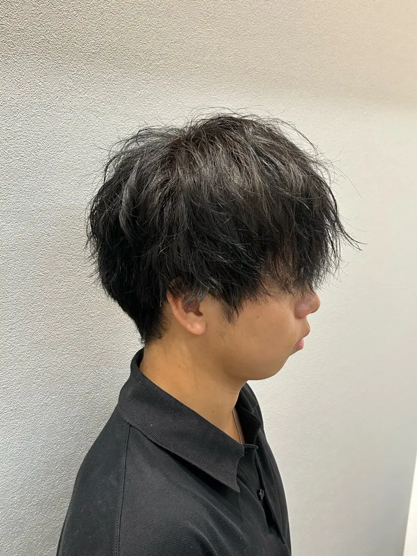 カラー メンズ メンズブリーチ マッシュ 黒髪 ブリーチ 透明感カラー ヘアカラー NewStyle SO-HOのヘアスタイル
