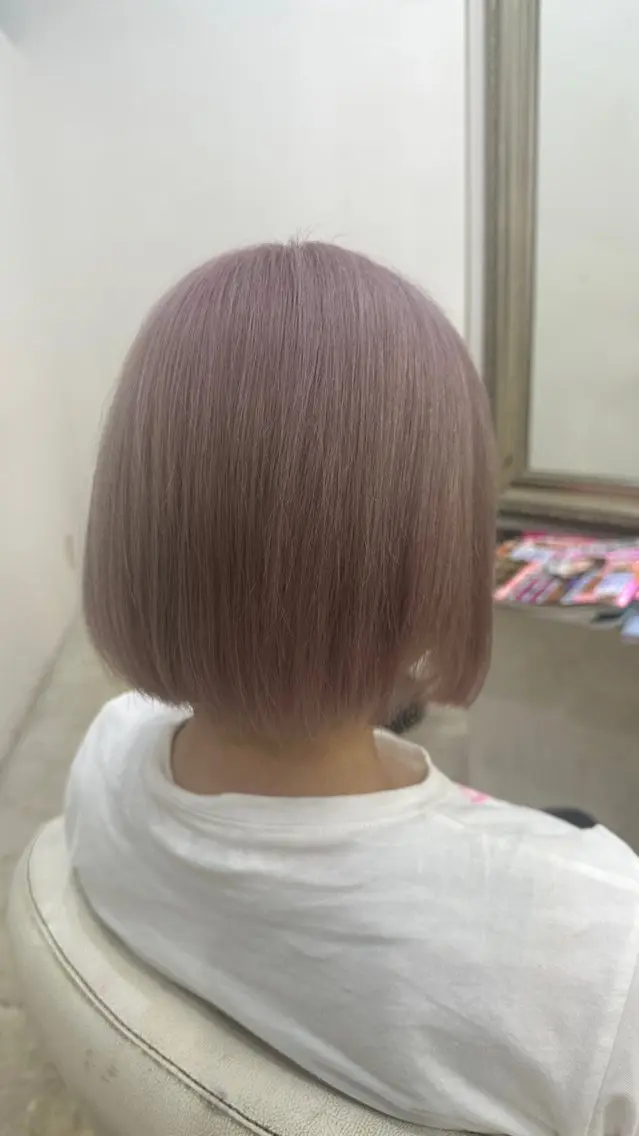 カラー 切りっぱなしボブ ピンクカラー ボブ 羽澤 亨威【髪質改善】のヘアスタイル