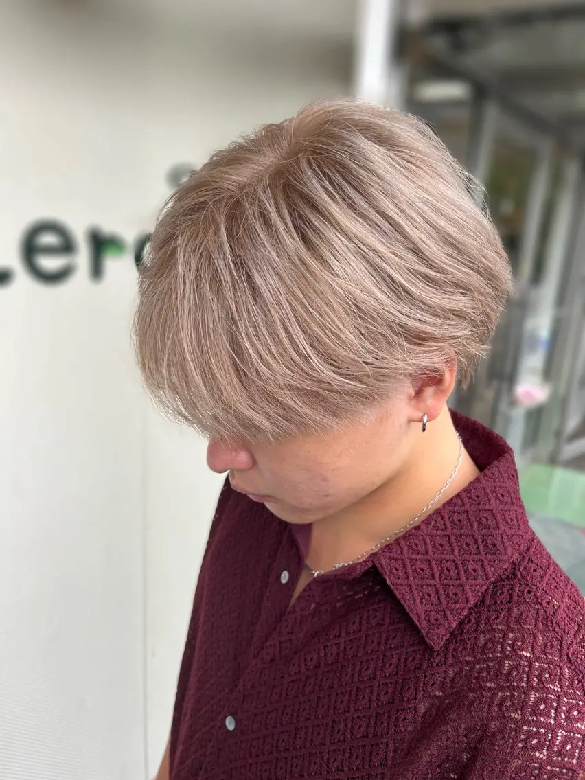ショート カラー ヘアカラー 久留生 隼斗のヘアスタイル