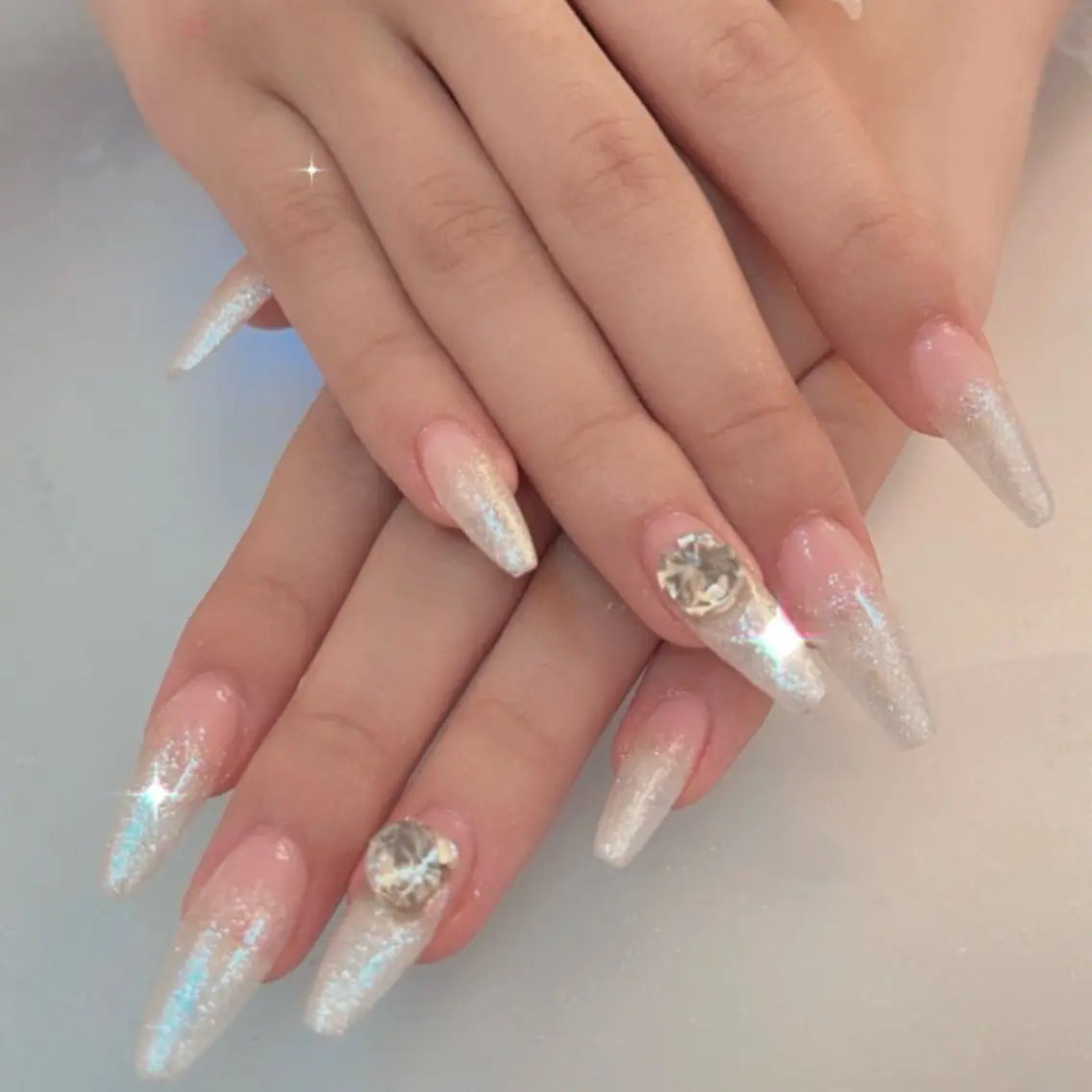 ネイル ラメ(グリッター) ラメグラデーション ロングネイル ハンドネイル CherieNail 💗manaのネイルデザイン