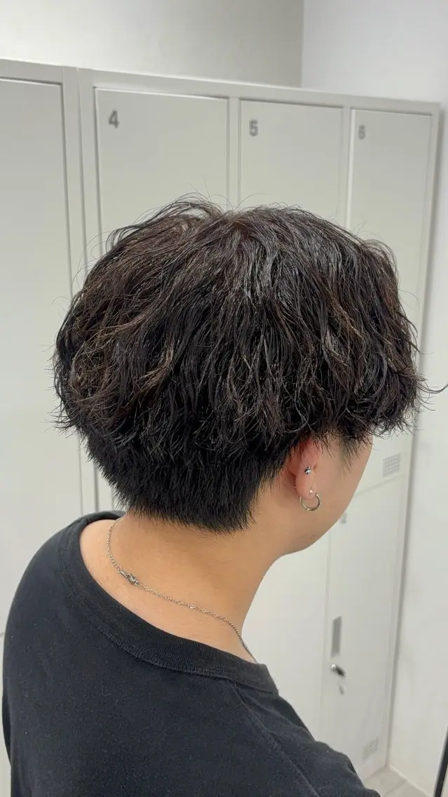 ショート gisele / アシスタント千葉洋佑のヘアスタイル