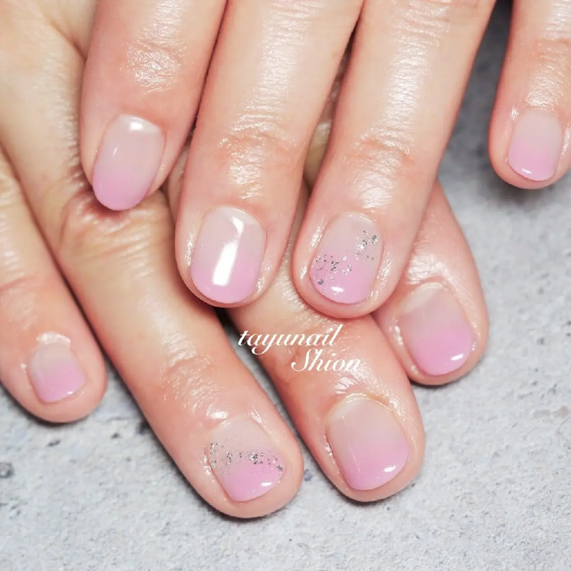 ネイル ジェルネイル グラデーション パラジェル ショートネイル ネイルサロン 【たゆnail】のネイルデザイン