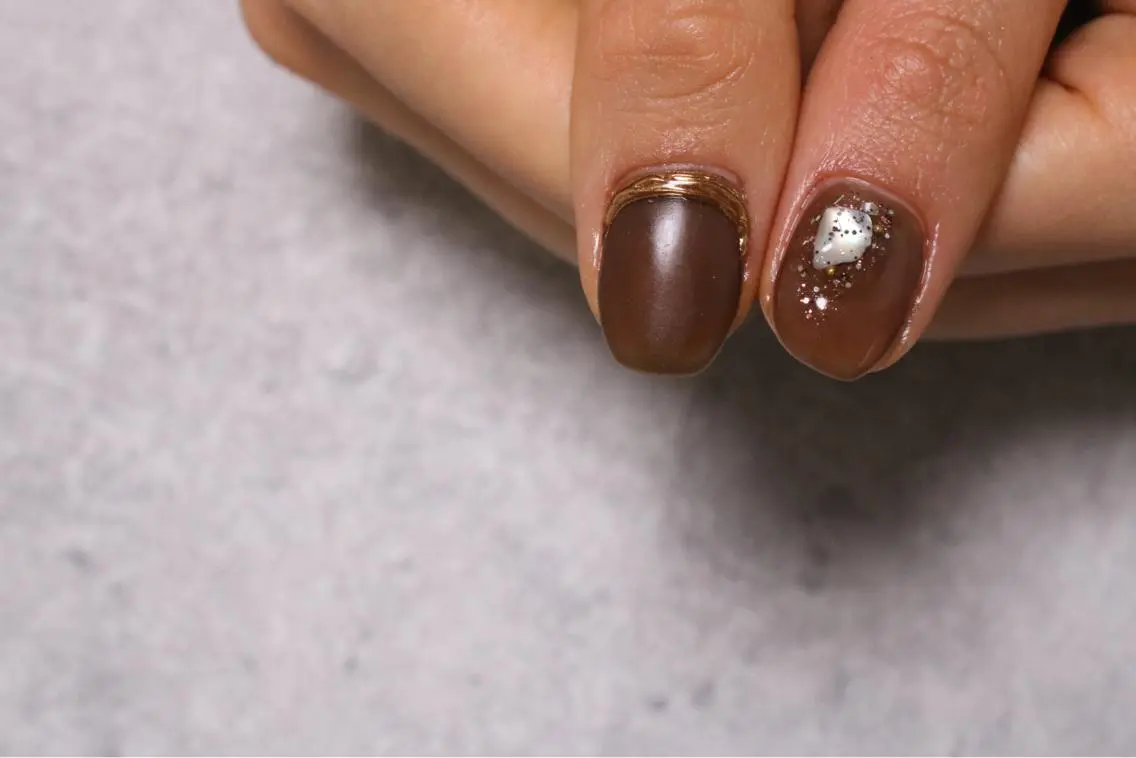ネイル オーロラネイル カジュアル ジェルネイル ラメ(グリッター) マグネットネイル ハンドネイル MH Nailのネイルデザイン