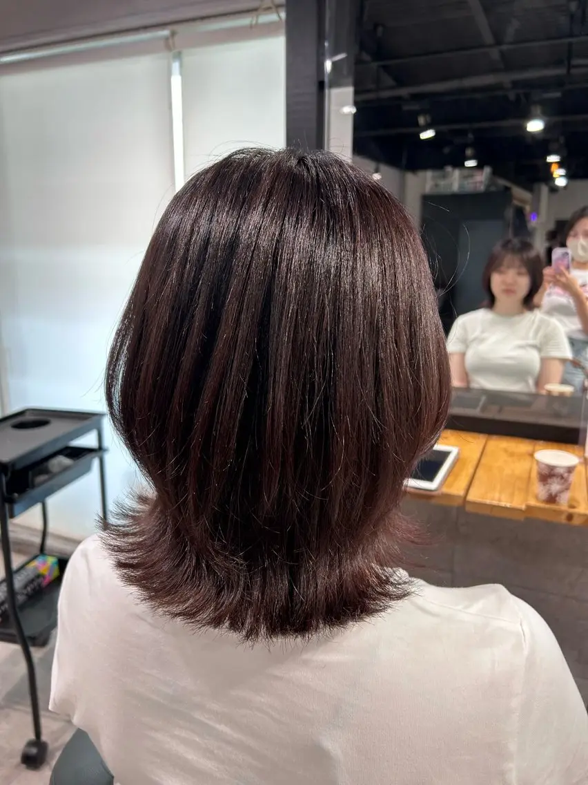 セミロング くびれヘア レイヤーカット カット ヘアカラー トリートメント ヘッドスパ レイヤーStyle 🪽菜々実のヘアスタイル