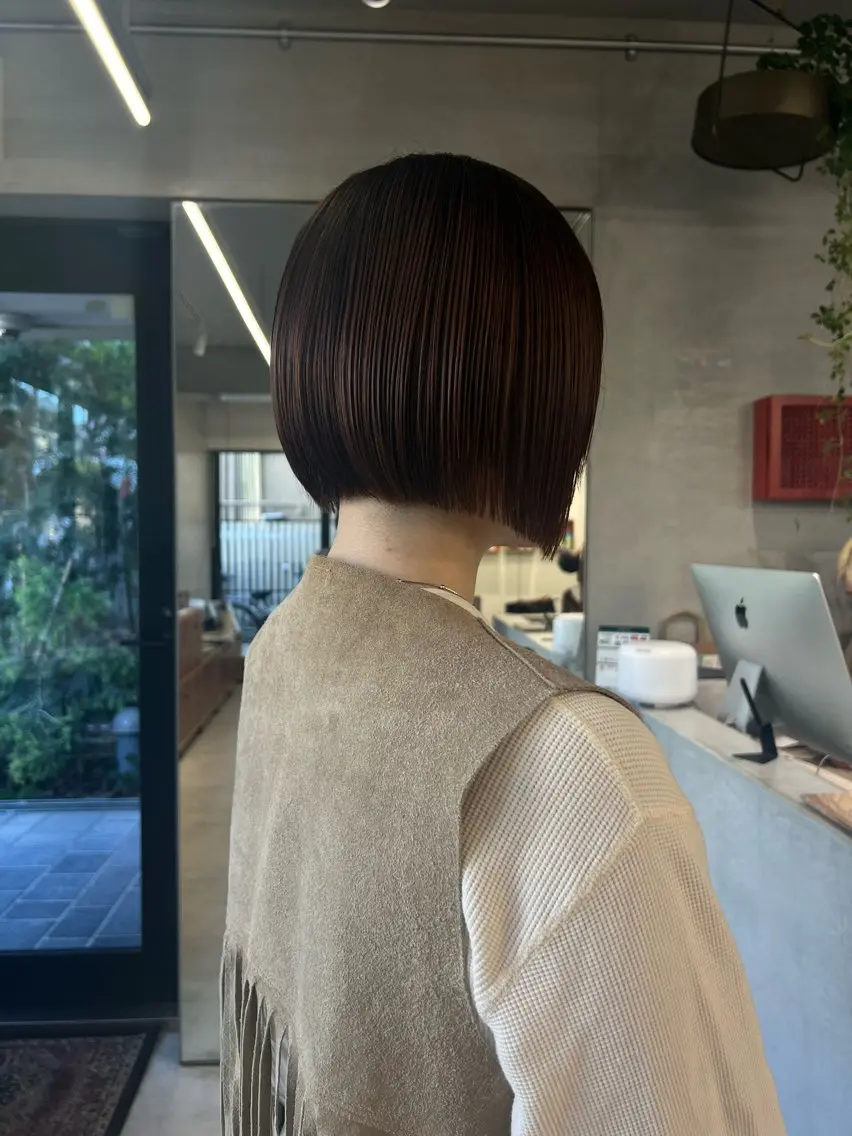 ショート カット サカモト ナオミのヘアスタイル