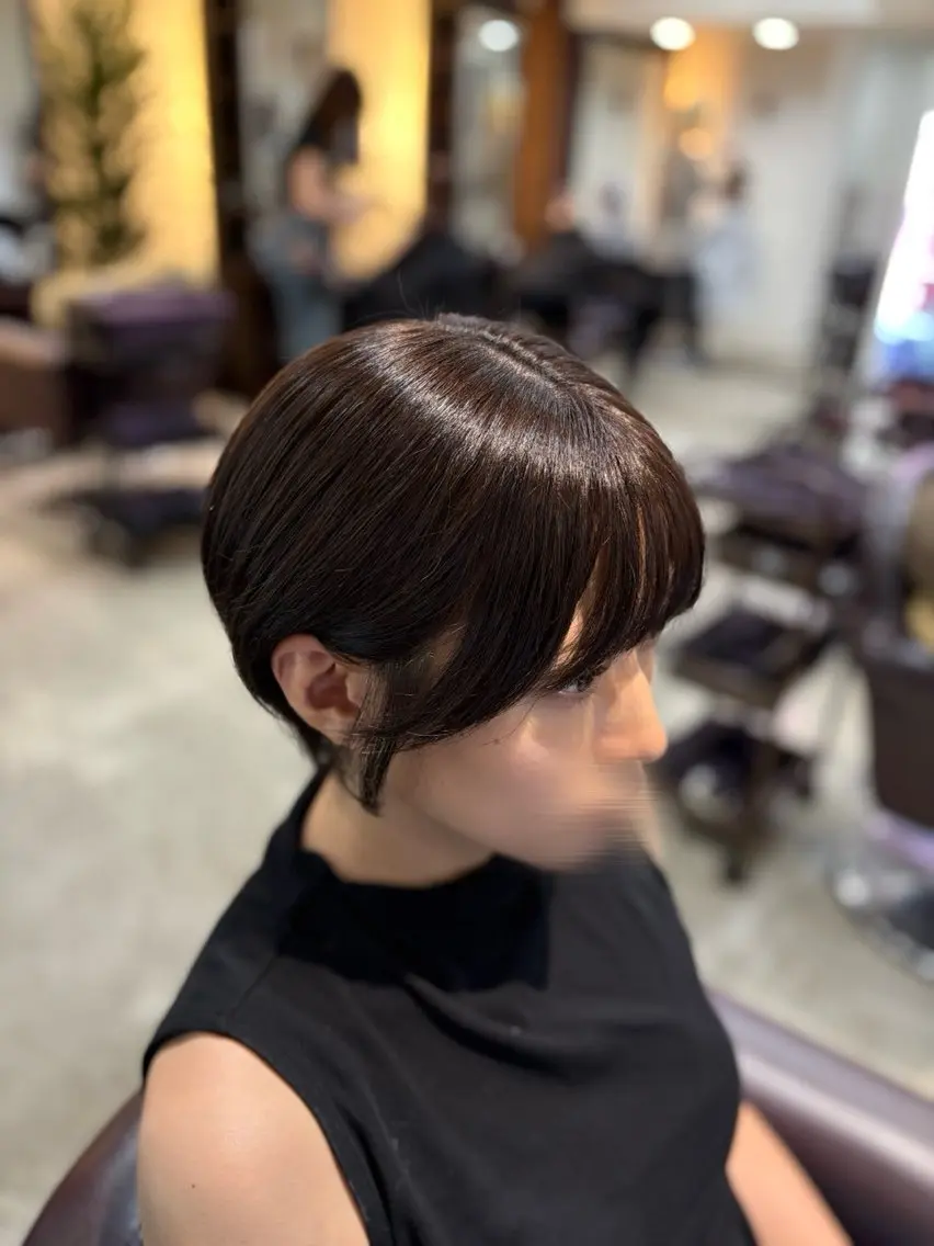 ショート カラー 透明感カラー ヘアカラー トリートメント sweep 綾奈🐰🔑のヘアスタイル