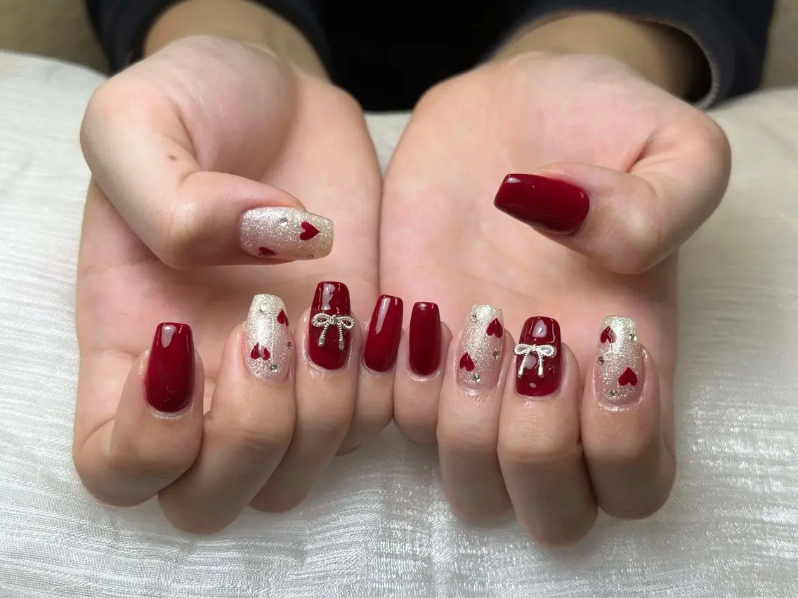 ネイル グラデーション キラキラネイル ワンカラーネイル 冬ネイル Jenn Nail Salonのネイルデザイン