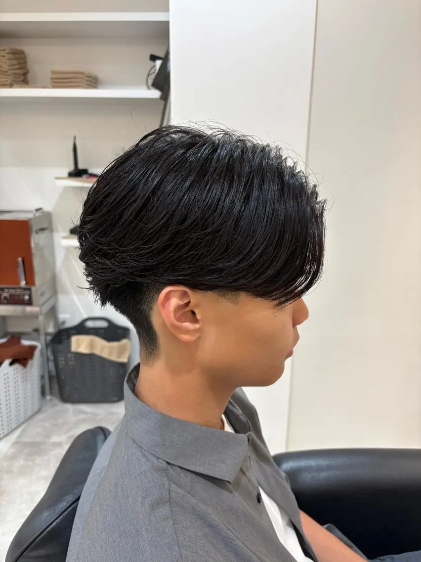 ショート パーマ メンズ メンズパーマ ニュアンスパーマ メンズ美容師/ フェザー/池戸晴也のヘアスタイル