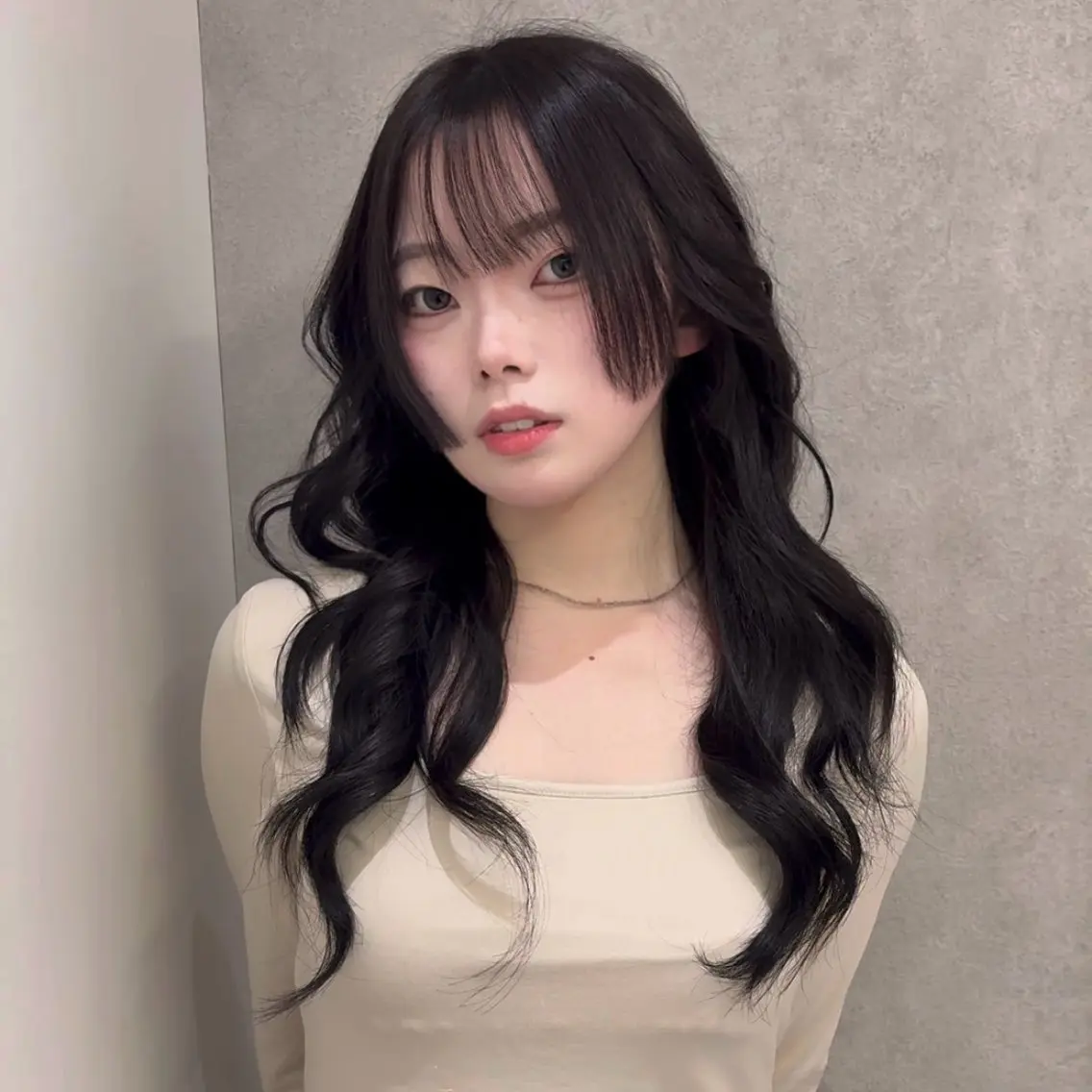 セミロング カット ヘアカラー トリートメント ヘッドスパ ヘアセット ハッシュカット🖤✨ 顔周り/韓国ヘアのヘアスタイル