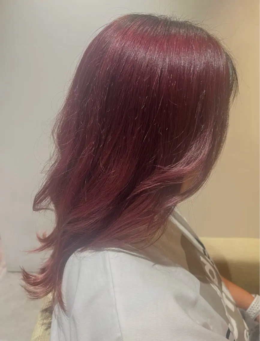 セミロング カラー ブリーチ ピンクカラー ローズカラー ヘアカラー ブルームヘアデザイン かこ。のヘアスタイル