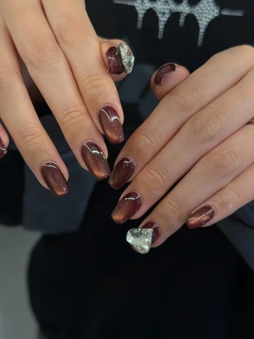 ネイル ボルドー フラッシュネイル ジェルネイル ハート マグネットネイル ハンドネイル ハンドケア Bana_ Nailのネイルデザイン
