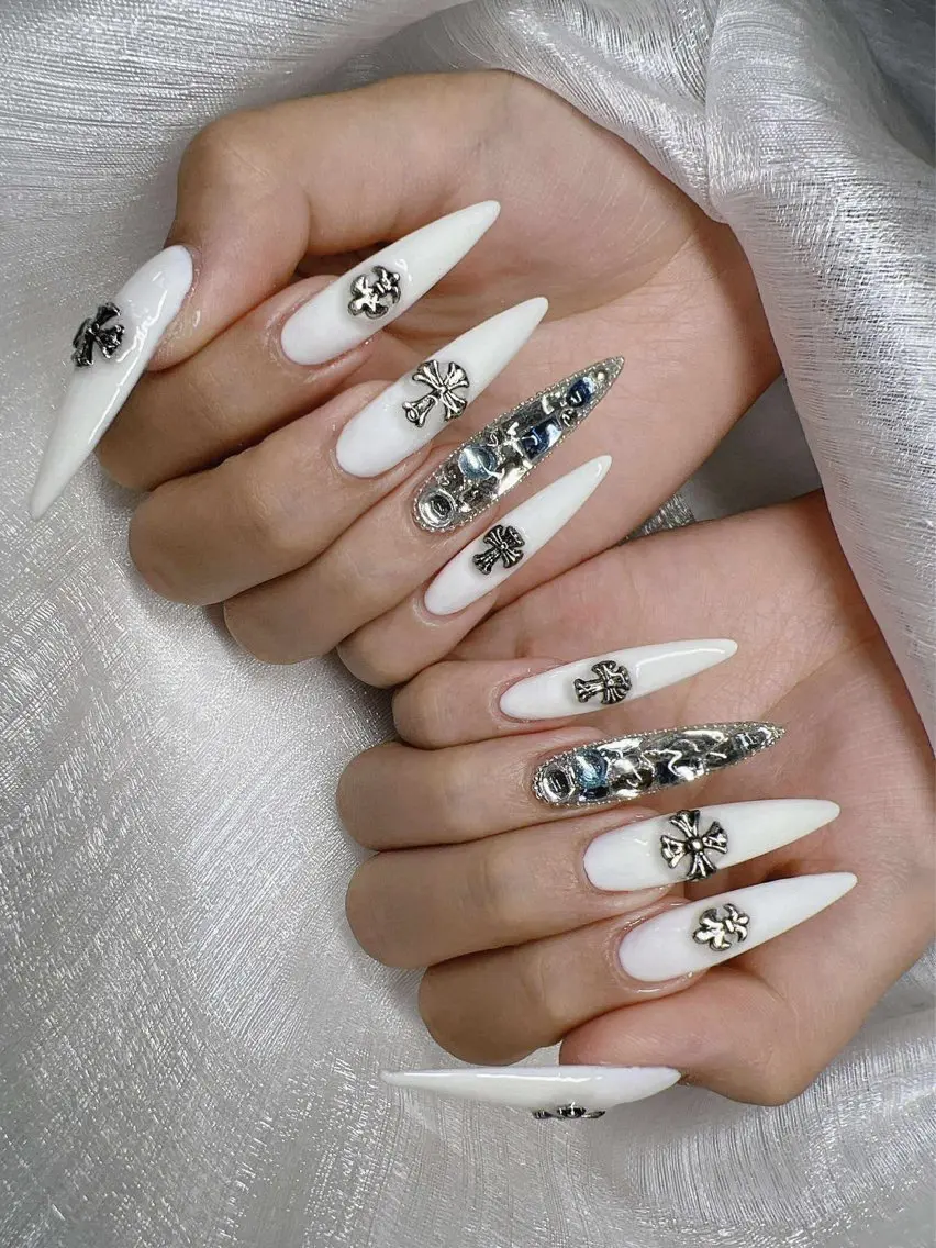 ネイル ハンドネイル Lee Nailsのネイルデザイン
