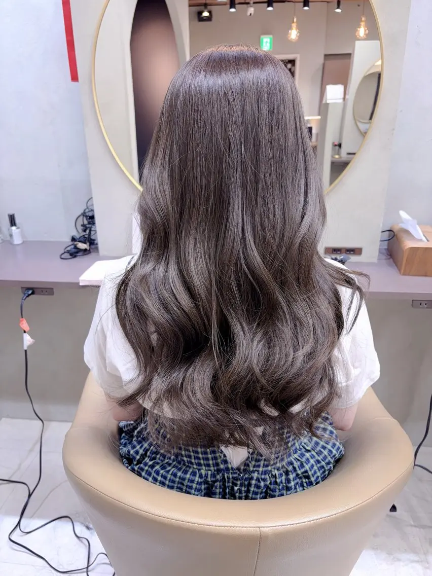 ロング カラー カット ヘアカラー トリートメント 村山 茉衣のヘアスタイル
