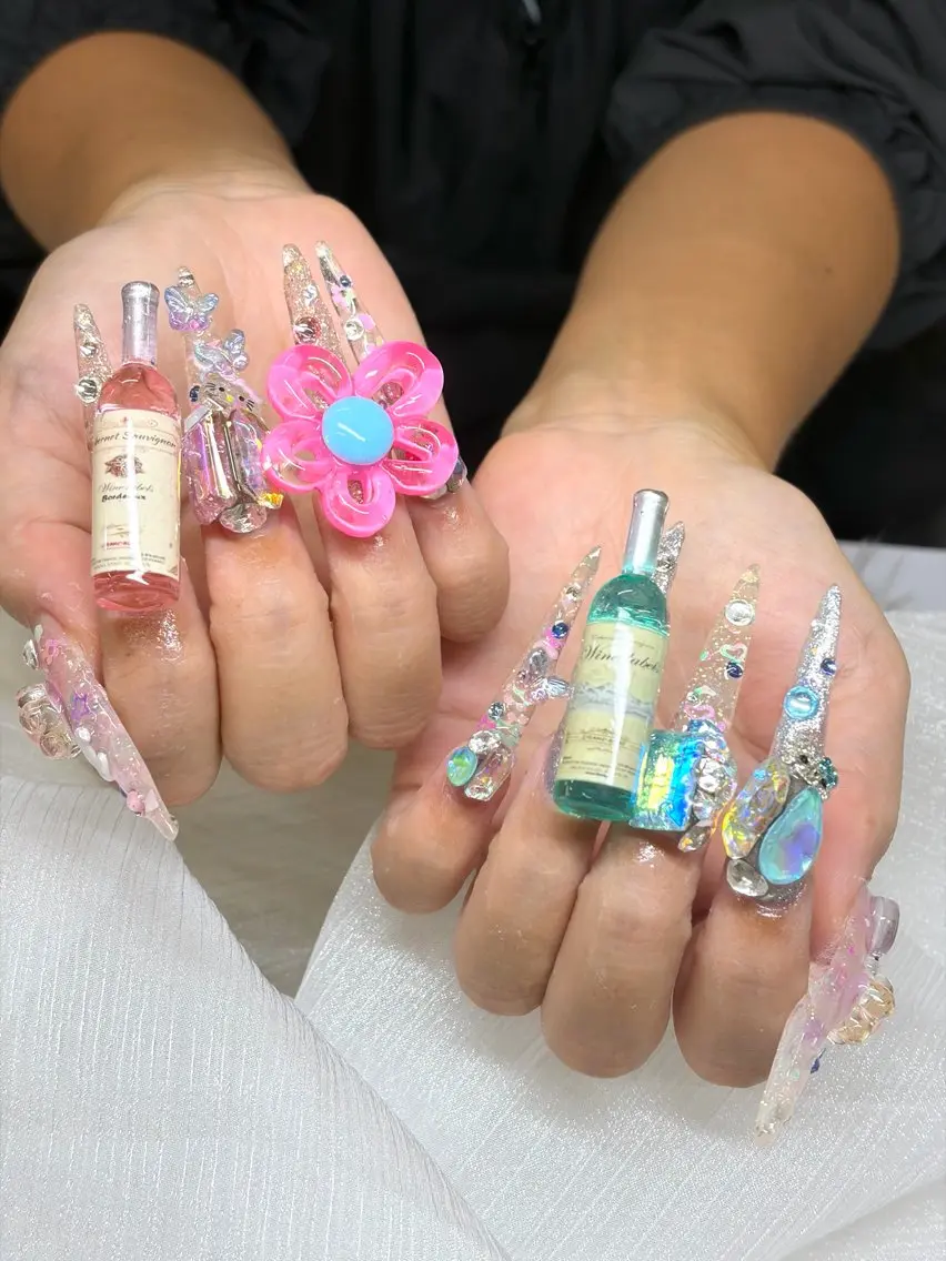 ネイル ロングネイル ハンドネイル AOI💅🏾 LUCAS 千葉のネイルデザイン