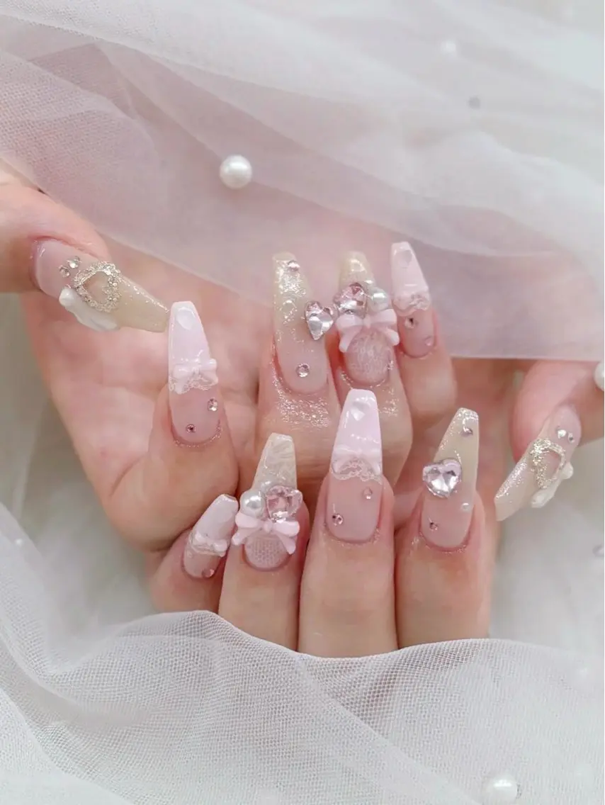 ネイル ジェルネイル 韓国ネイル 持ち込み シンプルネイル ワンホンネイル ハンドネイル 🎀Aura. Yurachanのネイルデザイン