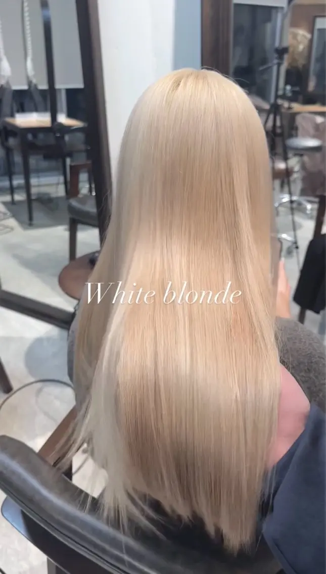 セミロング カラー パーマ ヘアアレンジ ヘアカラー トリートメント ブリーチカラー🤍 颯馬🐈‍⬛のヘアスタイル
