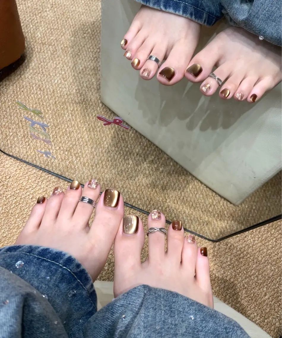 ネイル 周 テイのネイルデザイン